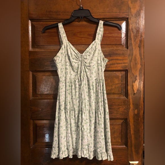 Cotton On Floral Dress - Picture 2 of 6